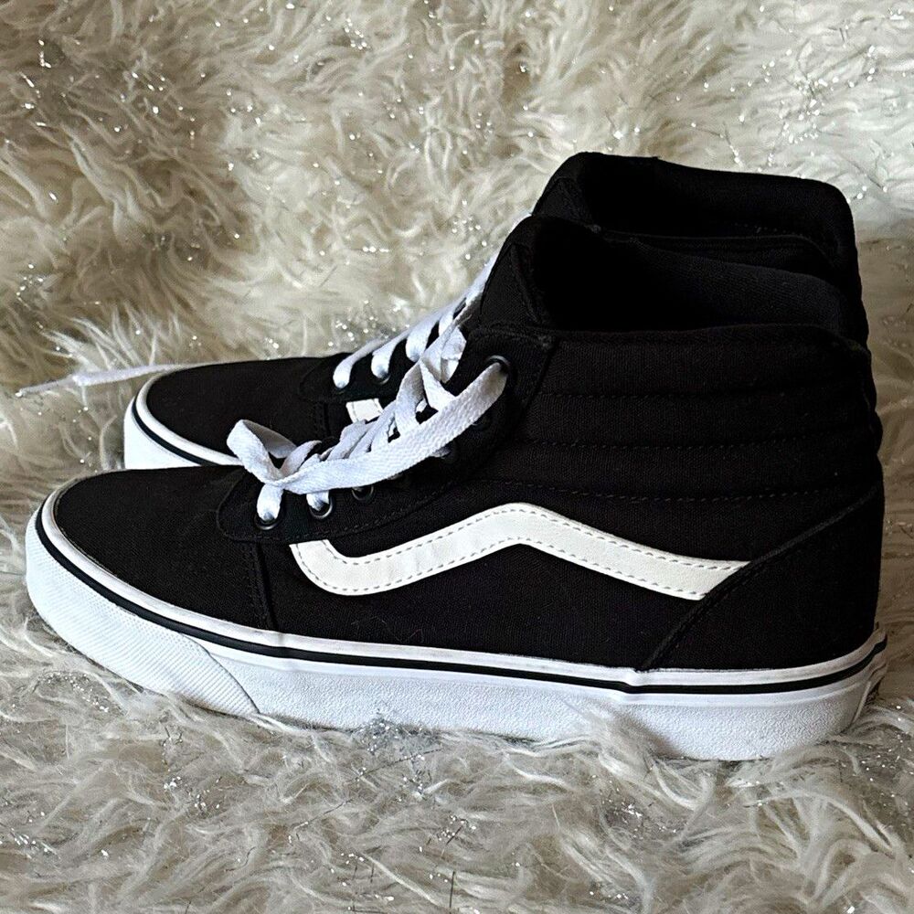VANS Ward Hi Women’s Black/White Canvas Lace-Up Mid Top Sneakers